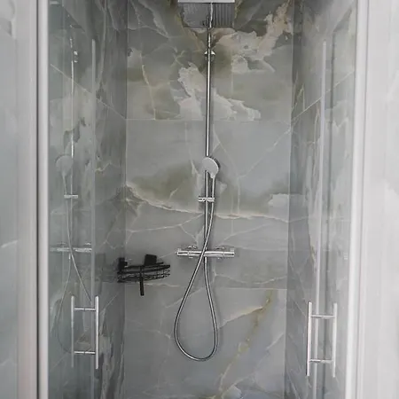 Hotel Logis De L'héronière *