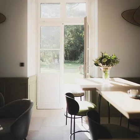 Hotel Logis De L'heroniere