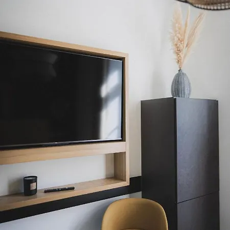 Logis De L'héronière Hotel *