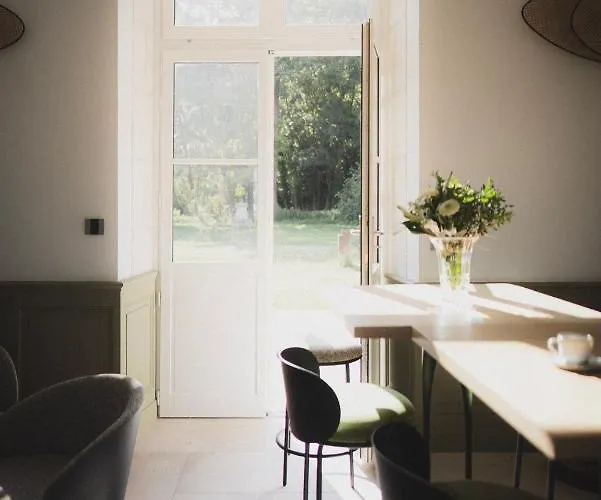 Hotel Logis De L'heroniere